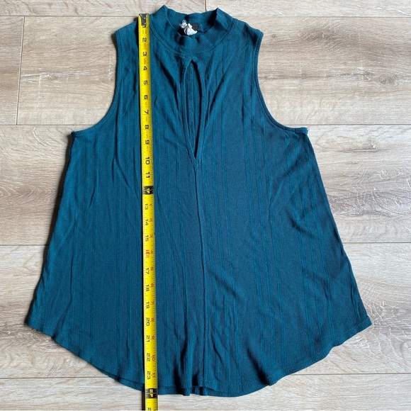 Free People tank rib knit Faye style keyhole front - Picture 5 of 6